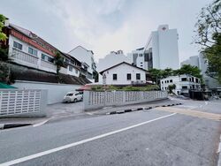 Orchard Road (D9), Terrace #511675381